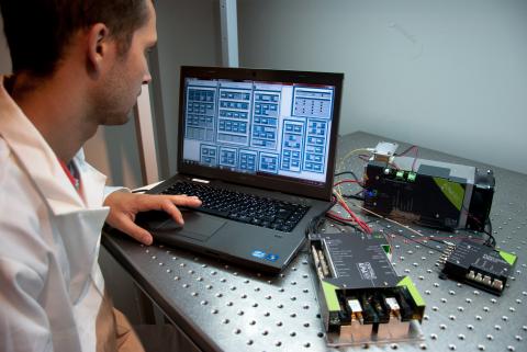 Optoélectroniques - Module de pilotage et qualification de diodes